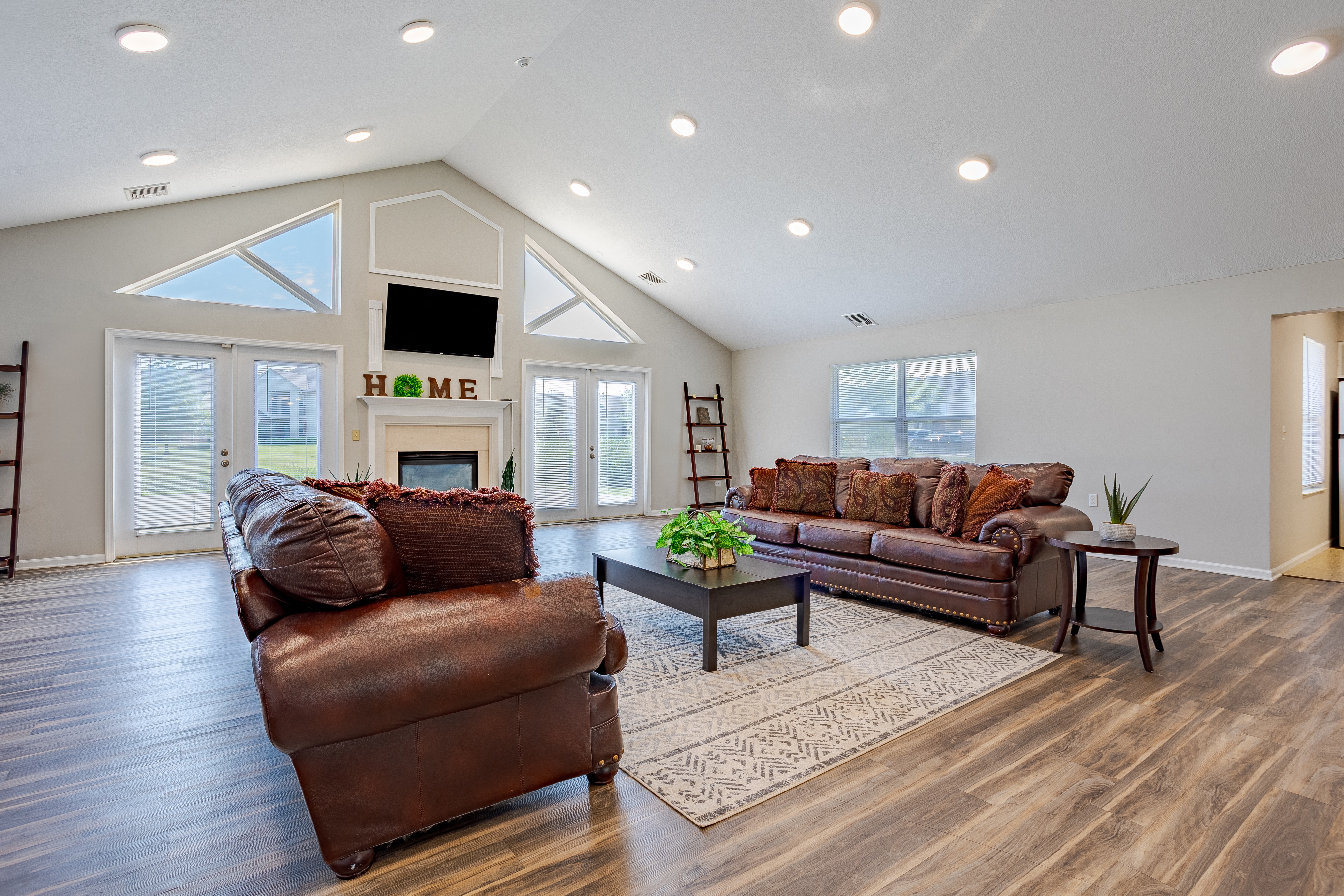 Arbors At Hickory Creek Apartments, 4791 Hickory Creek Drive